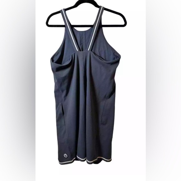 Vuori Volley Dress - Picture 7 of 10